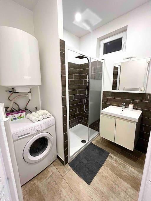 Appartement Le Luxembourg à Villeurbanne Extérieur photo